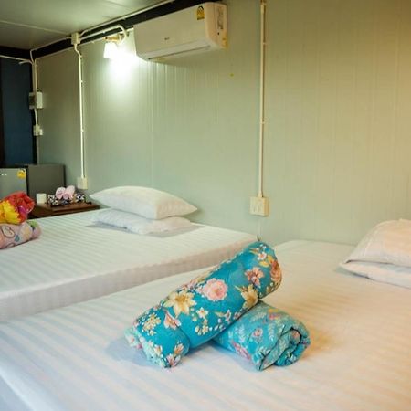 Beach Box Resort At Rimlay Rayong Extérieur photo