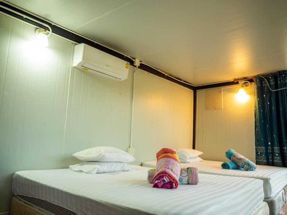 Beach Box Resort At Rimlay Rayong Extérieur photo
