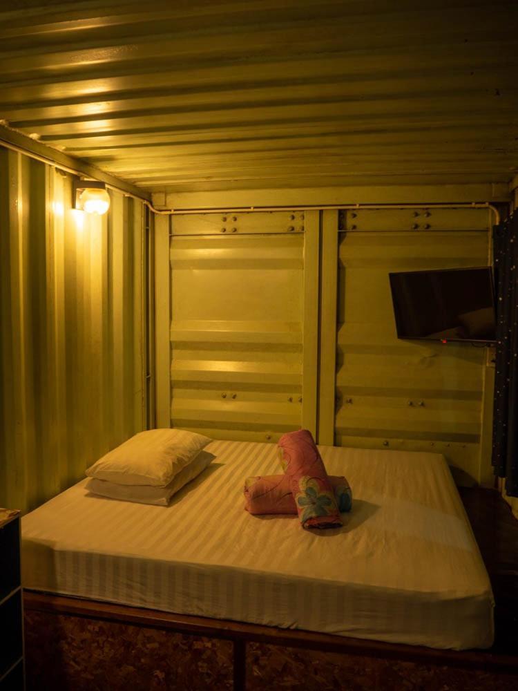 Beach Box Resort At Rimlay Rayong Extérieur photo