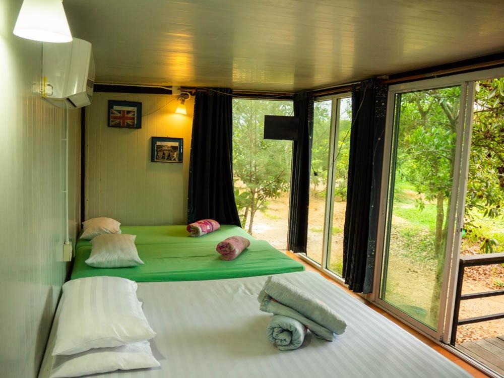 Beach Box Resort At Rimlay Rayong Extérieur photo