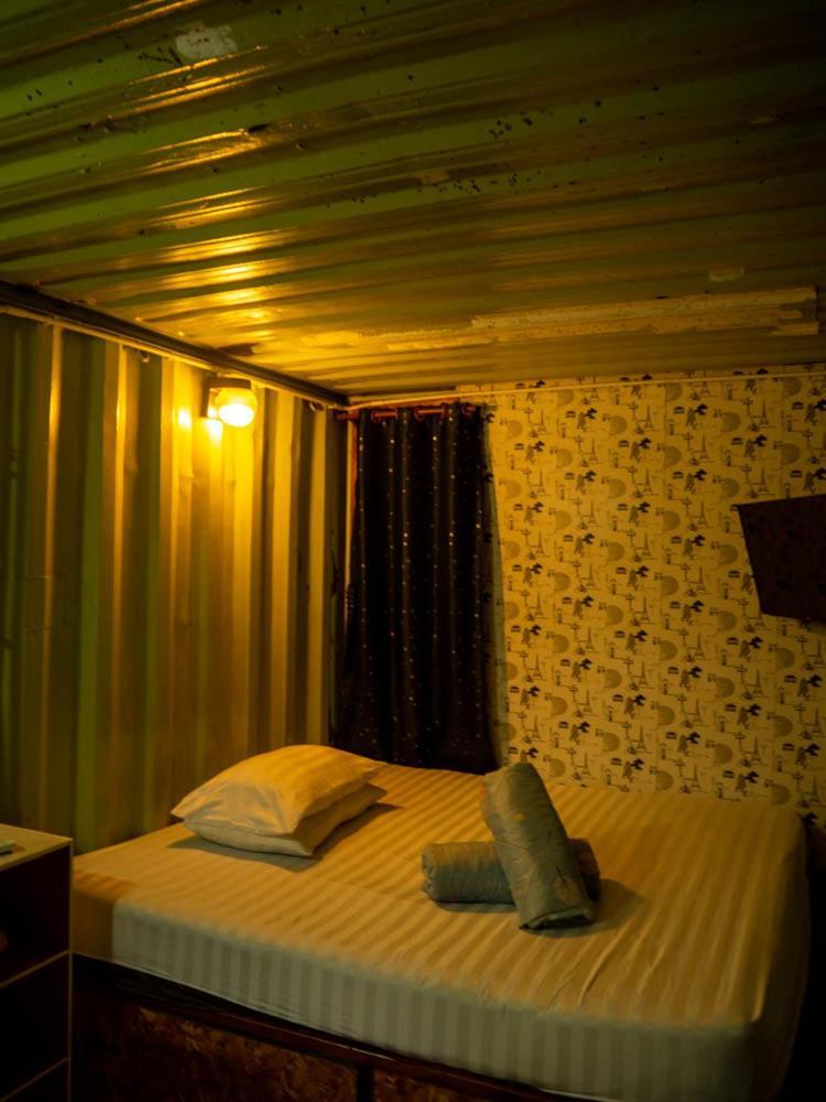 Beach Box Resort At Rimlay Rayong Extérieur photo