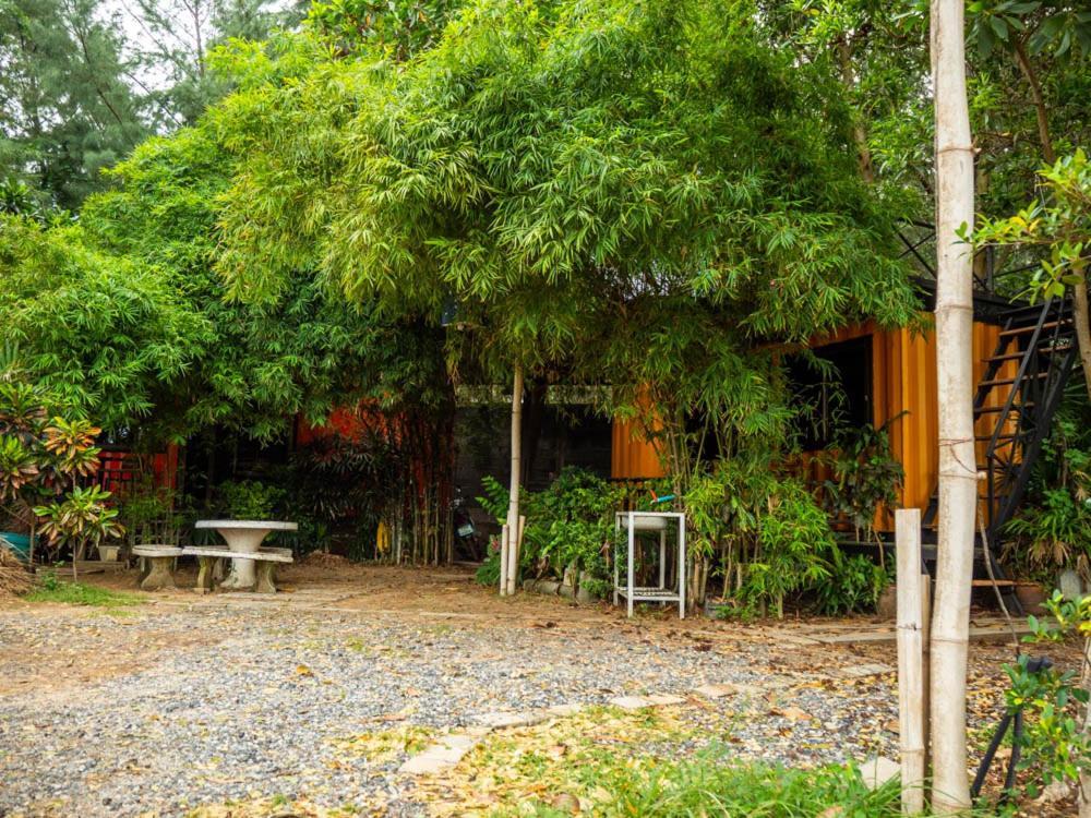 Beach Box Resort At Rimlay Rayong Extérieur photo