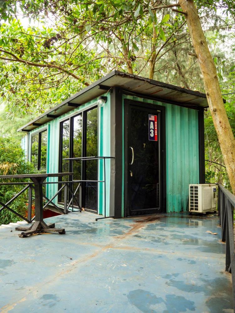 Beach Box Resort At Rimlay Rayong Extérieur photo